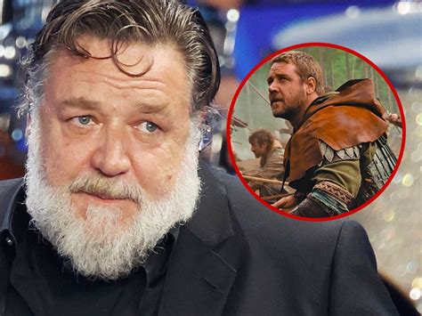 Russell Crowe Reveals He Fractured Both Legs On Set of 'Robin Hood'