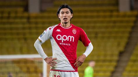 Takumi Minamino Avec Le Japon Pour La Coupe Dasie