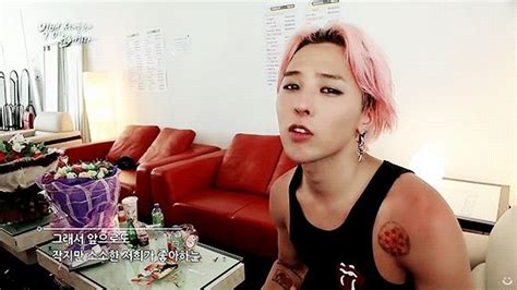 Everything Kwon Jiyong สามในอนาคต