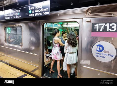 14th Street Subway Nyc Hi Res Stock Photography And Images Alamy