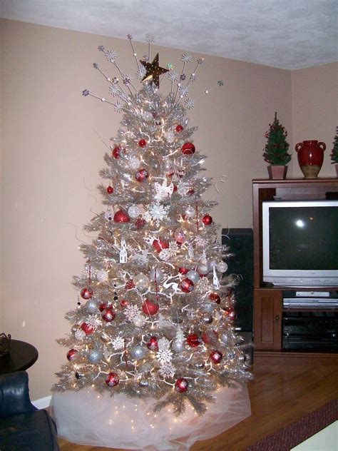 silver xmas tree 13