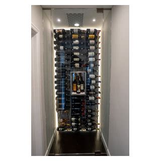 Modern Wine Cellar In A Limited Space Moderne Cave Vin Orange