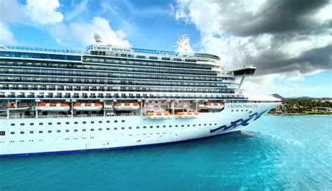 Best Cruise Lines for Couples and Top Romantic Cruise Ideas