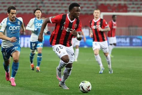 Foot Youssouf Ndayishimiye Nice A Repris Avant Le Match Contre Lorient