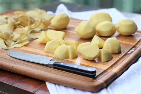 Ocopa Arequipena Peruvian Potatoes With Spicy Cheese Sauce