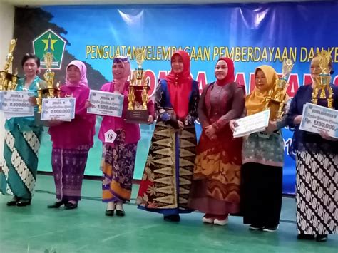 Juara Iii Paduan Suara Pkk Kota Malang Kelurahan Bumiayu