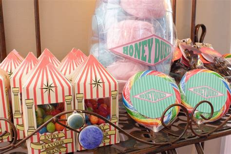 Harry Potter party favor printables for Honeydukes by chicaandjo