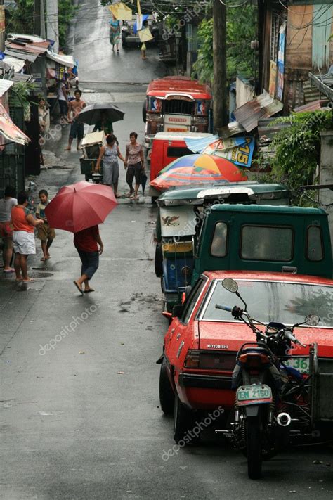 Manila Slums, Philippines – Stock Editorial Photo © imagex #11568461