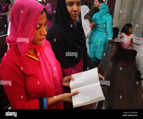 Lahore Pakistan Th Apr Pakistani Christians Attend A Palm