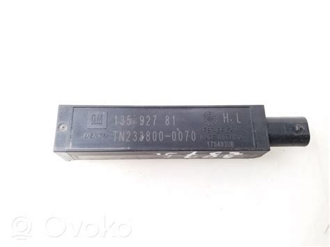 13592781 Opel Insignia B Antenne GPS 13 00 OVOKO