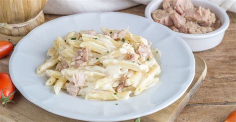 Pâtes à la crème et au thon avec 3 ingrédients