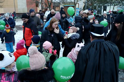 Superbohaterowie Animacje I Upominki Podczas Zabawy Karnawa Owej Dla