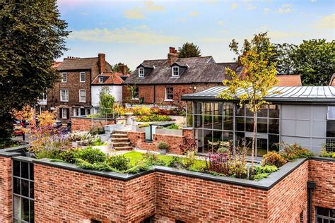 How to build a rooftop garden