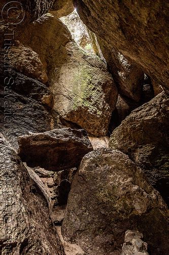 Balconies Cave - Pinnacles National Park (California)