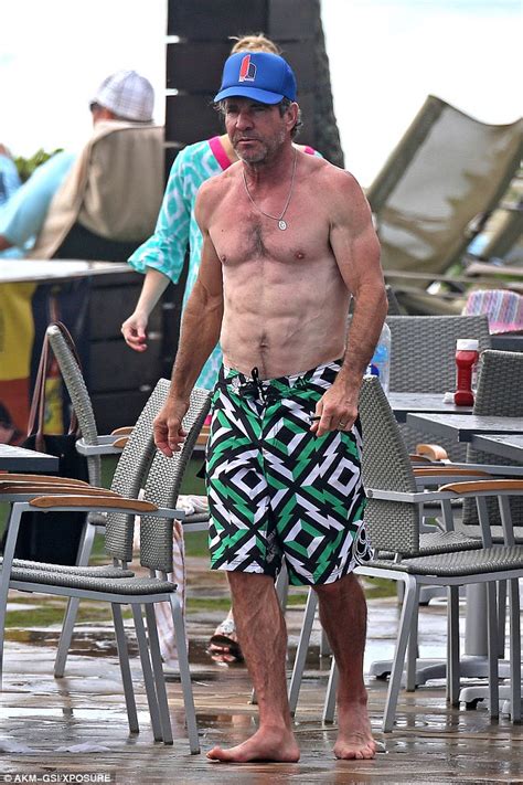 Dennis Quaid Shirtless To Show Off Abs As He Holidays In Hawaii Daily