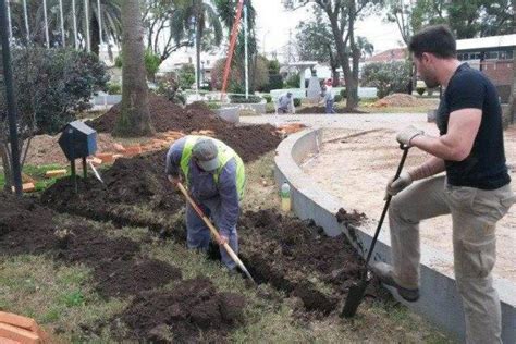 Recuperaci N De Los Espacios P Blicos Plaza Sarmiento Fm Spacio