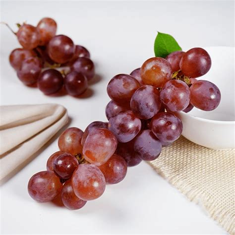 Red Globe Grapes - Packet Price - Buy Online at ₹112 in India