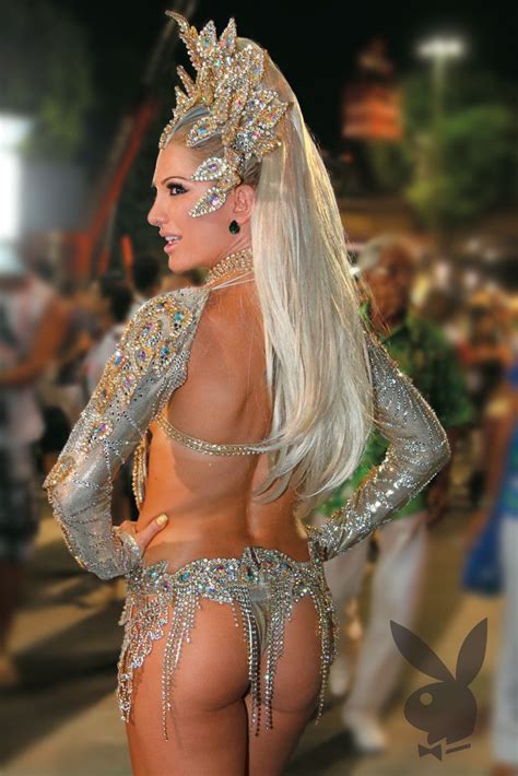 Carnaval Samba Dancer With A Pair Of Gorgeous Buns Carnival Dancers