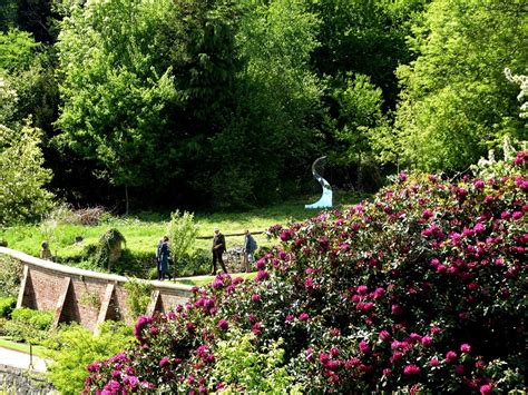 Relaxing in the Quintessentially English Landscape Gardens - Skimbaco ...