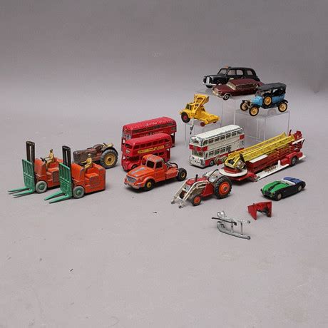 Modellbilar St Bl A Techno Corgi Matchbox Dinky Leksaker