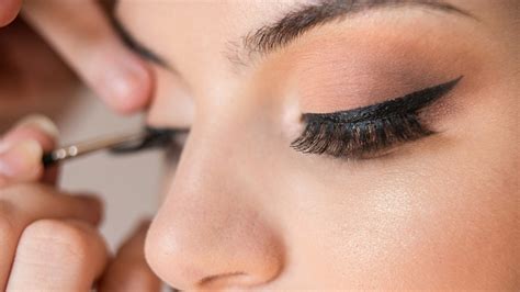 20 astuces maquillage géniales qui vous changeront la vie