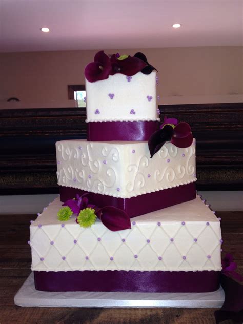 Wedding Cake Purples In 2019 Purple Wedding Cakes Wedding Cake