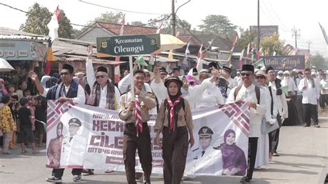 Antusias Masyarakat Ramaikan Pawai Taaruf Mtq Ke Tingkat Kabupaten