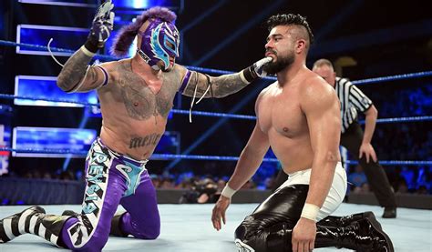 WWE Andrade Apoya Al Hijo De Rey Mysterio Deseo Humille A Rollins