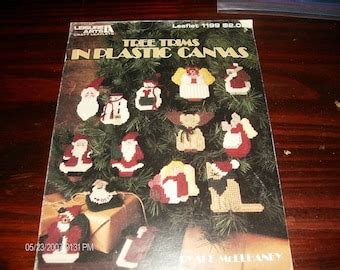 Christmas Plastic Canvas Patterns Looney Tunes Christmas Ornaments In