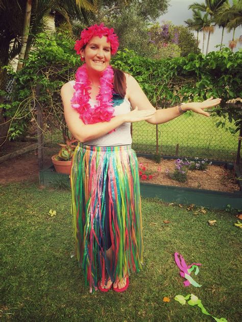 Hawaiian luau costume idea | Hawaiian outfit, Hawaiian costume ...