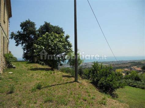 Vendita Rustico In Contrada Giardino Colonnella Da Ristrutturare