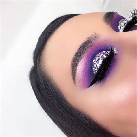 √ Purple Makeup Look