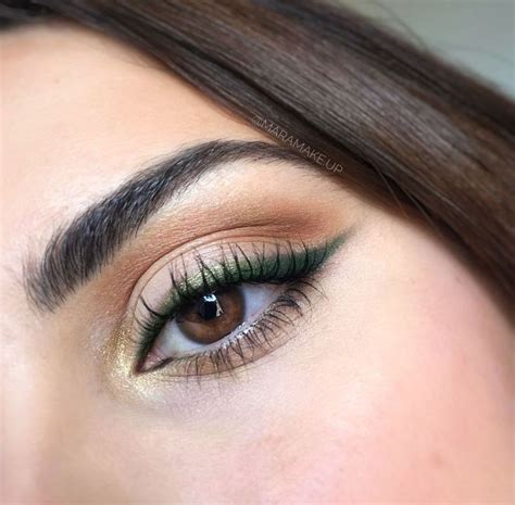 Pin By Lady Pinsalot On My Wardrobe Style Prom Eye Makeup Green