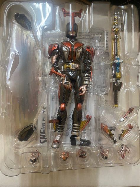 Shf Kamen Rider Kabuto Hyper Form Hobbies And Toys Toys And Games On