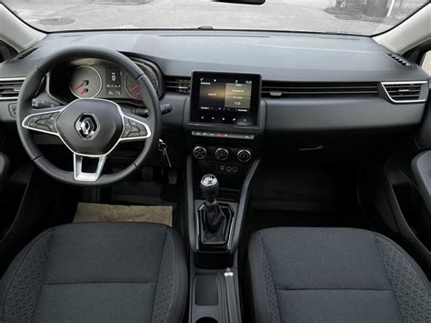 Renault Clio 5-Türer - RENTALIS Autovermietung