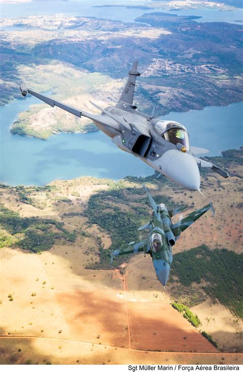 F 39E Gripen e F 5EM Tiger Força Aérea Brasileira FAB Comando da