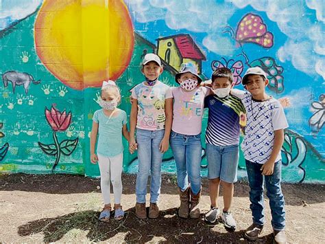 Celebran Encuentro De Culturas Vivas Con Mural En Colonia Blanca