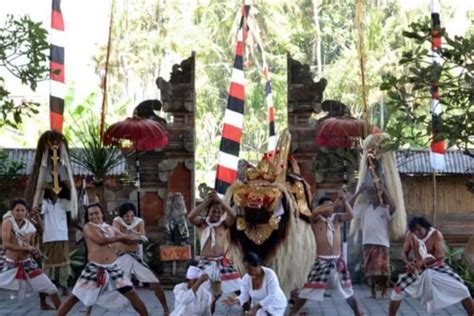 Barong Makhluk Mitologi Bali Yang Jadi Simbol Kebajikan Dan Pelindung