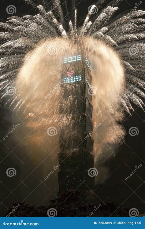 New Year Fireworks on Taipei 101 Editorial Stock Image - Image of ...