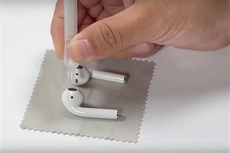 Belkin AirPods Cleaning Kit CLAD