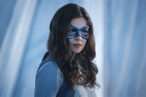 Dreamer Nia Nal Is Ready To Fight In Supergirl Warner Tv