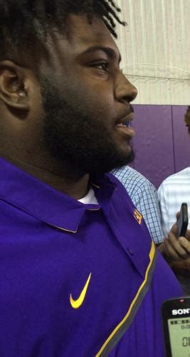 Its Real Ball Lsu Nose Tackle Travonte Valentine On His Route Back