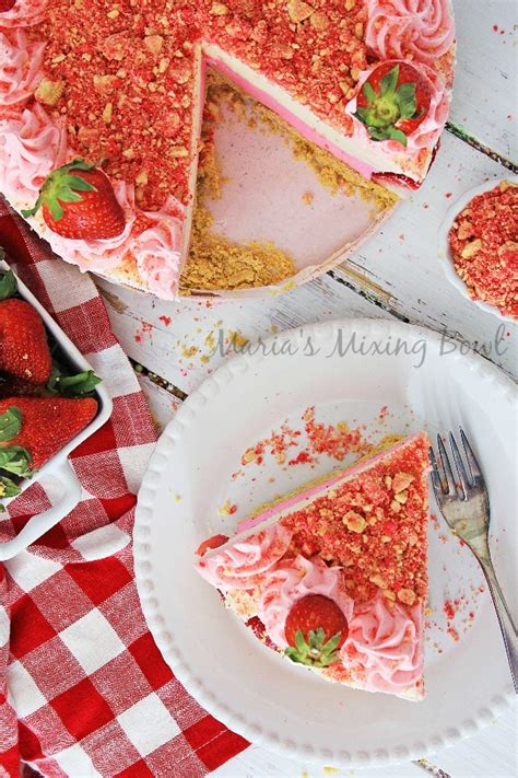 Strawberry Shortcake Cheesecake Maria S Mixing Bowl