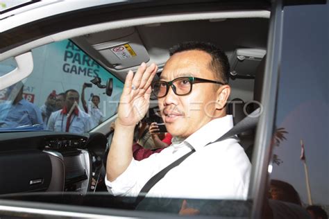 Menpora Imam Nahrawi Mengundurkan Diri Antara Foto