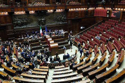 Corte Costituzionale Nuova Votazione Del Parlamento Il Ottobre