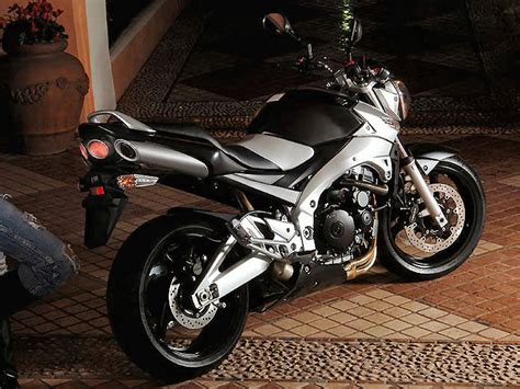 Suzuki Gsr Fiche Moto Motoplanete