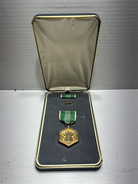 Vietnam War Era Us Army Commendation Medal For Military Merit Pc Set