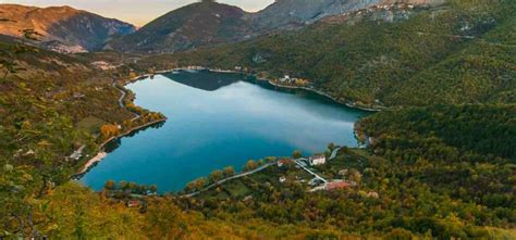 Lago A Forma Di Cuore Una Meta Romantica In Abruzzo Moveo