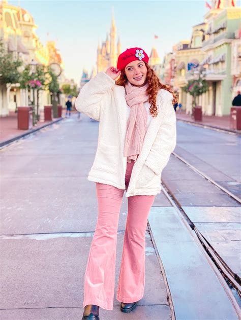 Disney winter outfit!💕 ️ | Disney outfits, Disney world outfits, Winter ...