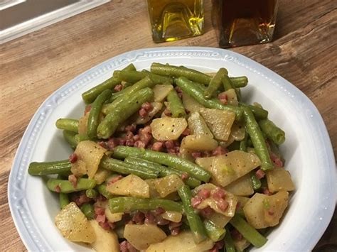 Birnen Bohnen Speck Salat Mit Senfdressing Von Snipi Chefkoch